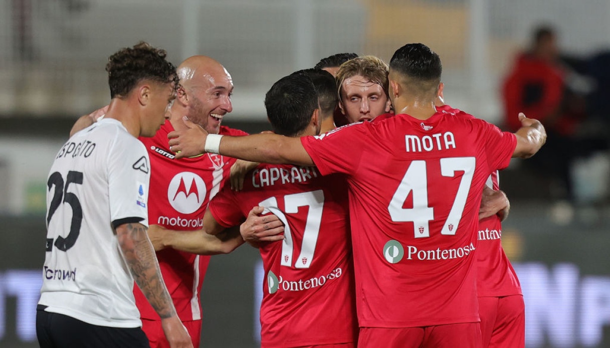 monza-also-defeats-la-spezia-2-0