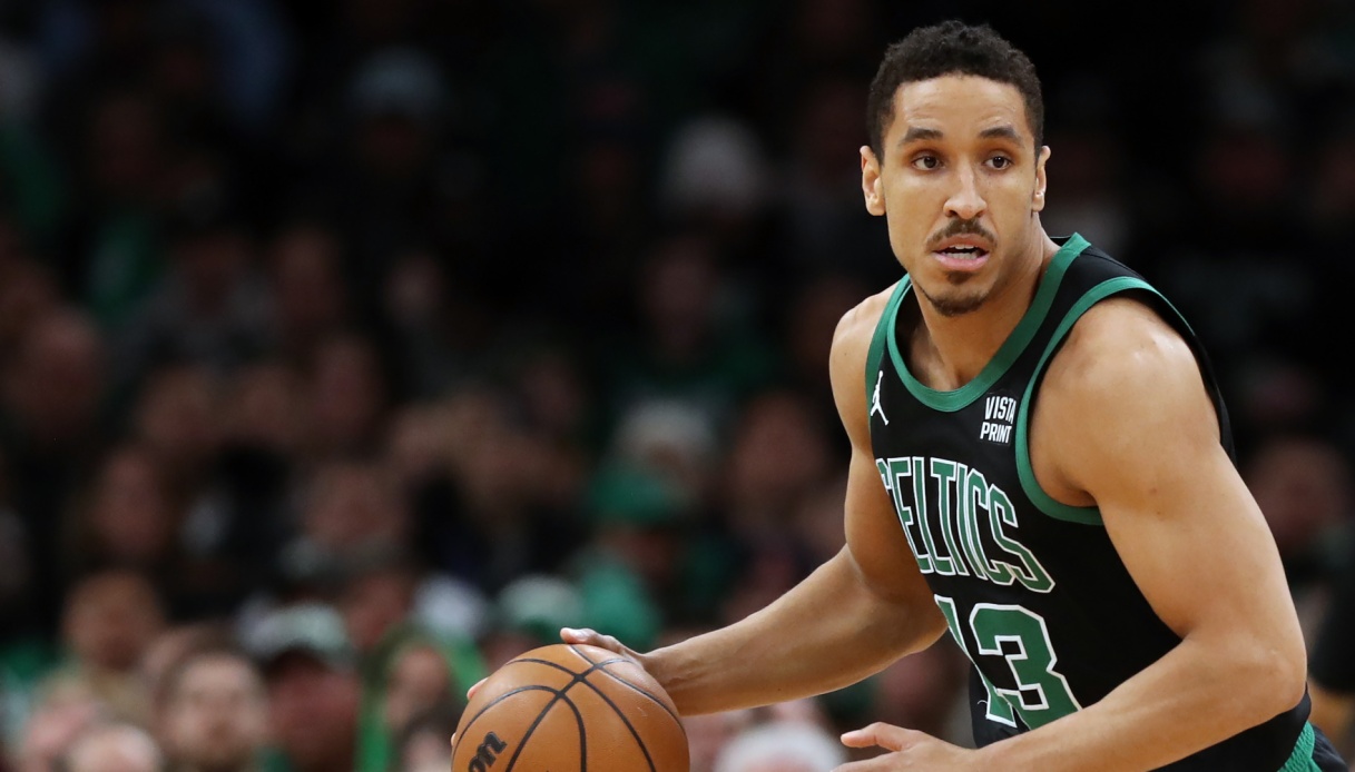 nba-malcolm-brogdon-wins-sixth-man-of-the-year-award