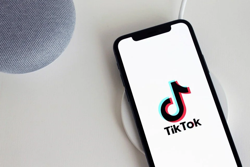 what-you-need-to-know-about-tiktok’s-new-font