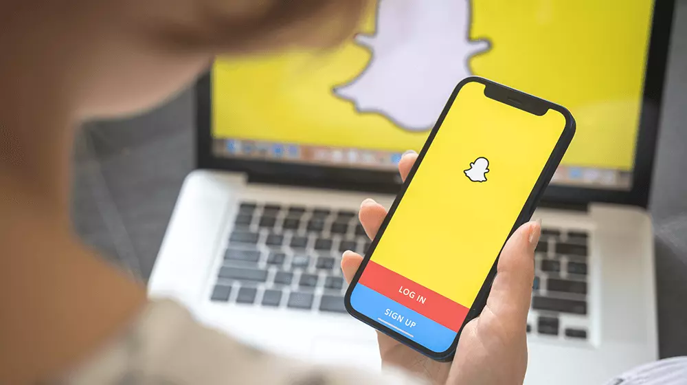 how-to-hide-pictures-on-snapchat-with-my-eyes-only-feature-&-more