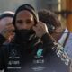 lewis-hamilton:-message-to-max-verstappen-after-q1-battle