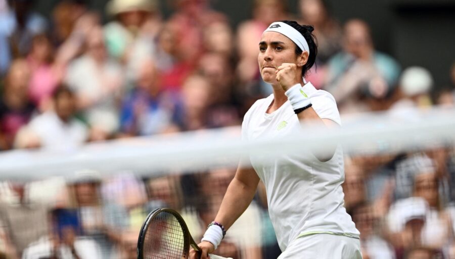 it’s-between-ons-jabeur-and-aryna-sabalenka-in-the-second-wimbledon-semifinal.