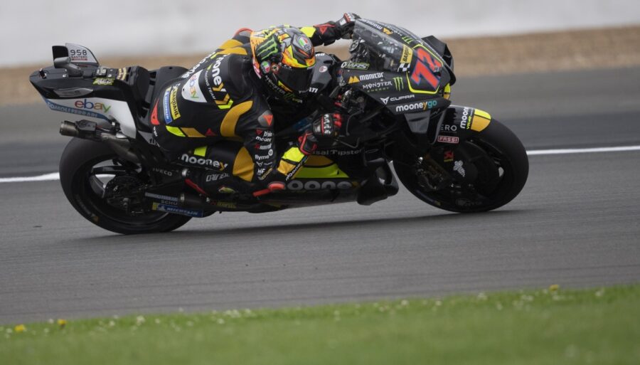 motogp-silverstone:-pole-bezzecchi,-bagnaia-knocked-out.-quartararo-nightmare