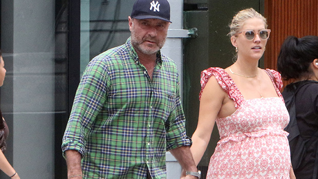 liev-schreiber-&-taylor-neisen-confirm-they-welcomed-1st-child-together:-‘so-happy’