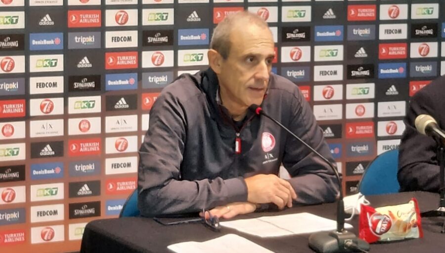 olimpia-ok-with-olympiakos,-ettore-messina-praises-defense