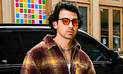 joe-jonas-holds-hands-with-daughter-willa,-3,-in-nyc-amid-sophie-turner-divorce