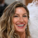 gisele-bundchen-looks-incredible-in-white-tank-top-in-new-ad:-watch