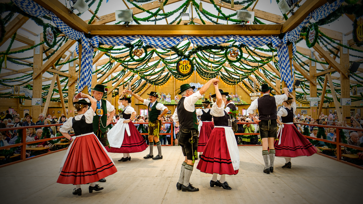 Day of German Unity- A Vibrant Celebration in Hamburg