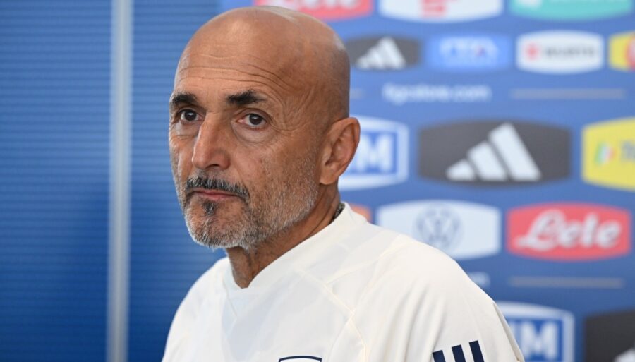 luciano-spalletti-runs-for-cover:-gianluca-mancini-and-marco-carnesecchi-arrive.