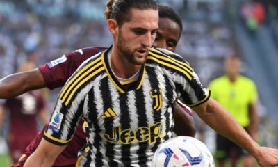 juventus,-adrien-rabiot-dribbles-over-renewal-issue