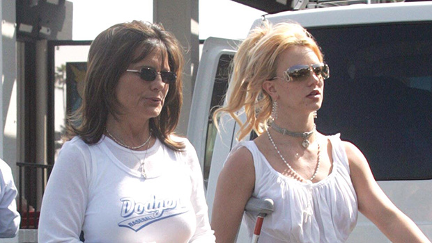 britney-spears-seemingly-reconciles-with-mom-lynne-by-posting-sweet-mother-daughter-throwback-photo