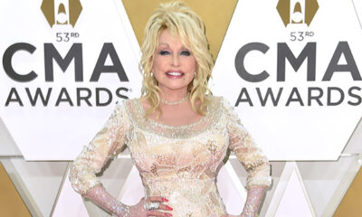 dolly-parton-reveals-why-she-refuses-to-text-anyone-&-still-has-a-fax-machine