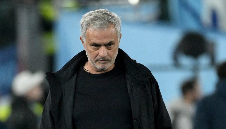 jose-mourinho-toward-sassuolo:-“i’m-more-worried-about-the-referee”