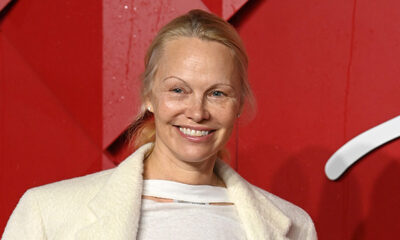 pamela-anderson-goes-makeup-free-at-the-fashion-awards:-her-fresh-faced-red-carpet-photos