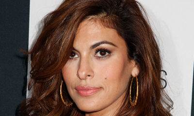 eva-mendes-uses-this-delicious-smelling-exfoliator-daily-for-smooth-skin