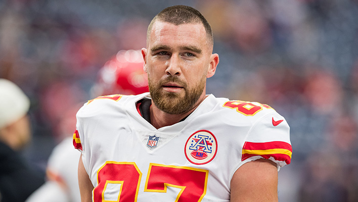 travis-kelce-hints-at-christmas-plans-amid-romance-with-taylor-swift