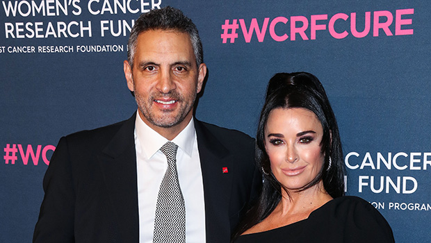 kyle-richards-and-mauricio-umansky-reunite-for-christmas-in-aspen-amidst-their-split