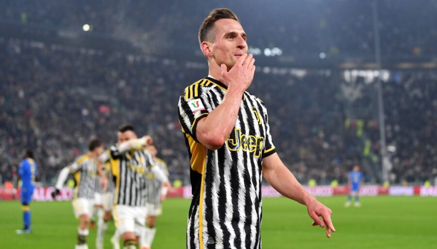 coppa-italia:-juventus-disposes-of-frosinone,-milik-hat-trick