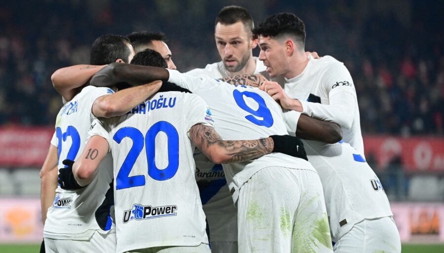 inter-devastating-in-monza,-one-double-apiece-for-calhanoglu-and-lautaro