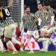 double-vlahovic-and-chiesa,-juventus-gets-revenge-against-sassuolo-and-gets-back-to-2-from-inter-milan