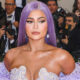 kylie-jenner-shows-off-her-morning-bedhead-&-white-lingerie-after-debuting-pink-hair-makeover:-photo