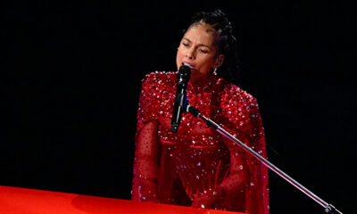 alicia-key-used-these-products-to-prep-her-skin-for-the-super-bowl-halftime-show