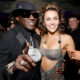 flavor-flav-admits-miley-cyrus-‘smacked’-him-in-the-‘face’-after-he-thought-she-was-gwen-stefani