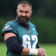 jason-kelce-is-the-ultimate-girl-dad-playing-with-daughters-wyatt-&-elliotte-at-pro-bowl-practice