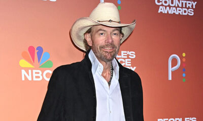 toby-keith-dead:-country-singer-dies-at-62-after-cancer-battle