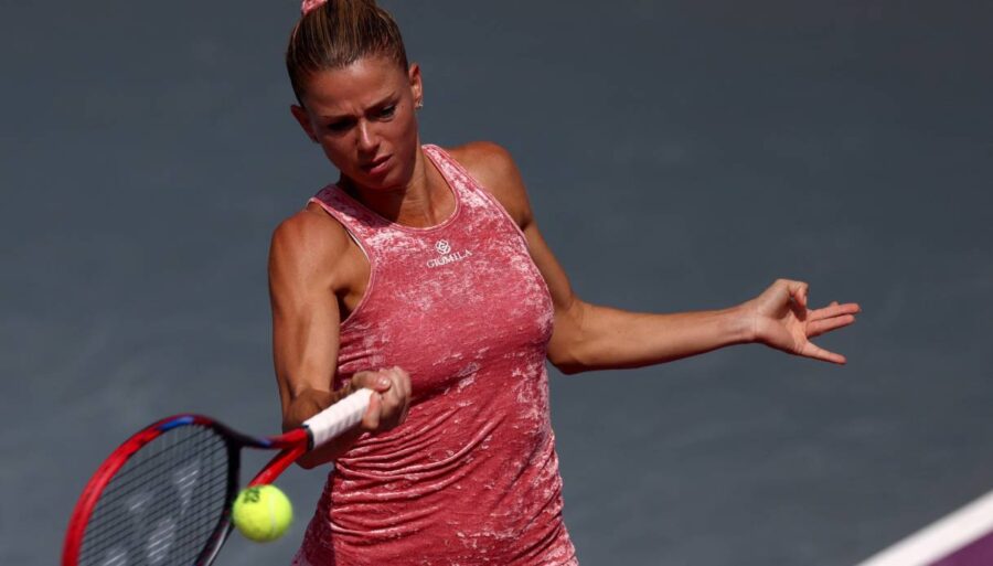 camila-giorgi-on-velvet-in-indian-wells:-katie-boulter-falls-in-two-sets