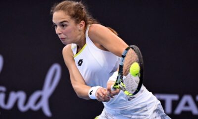 indian-wells:-lucia-bronzetti-flies-to-third-round,-anhelina-kalinina-knocked-out