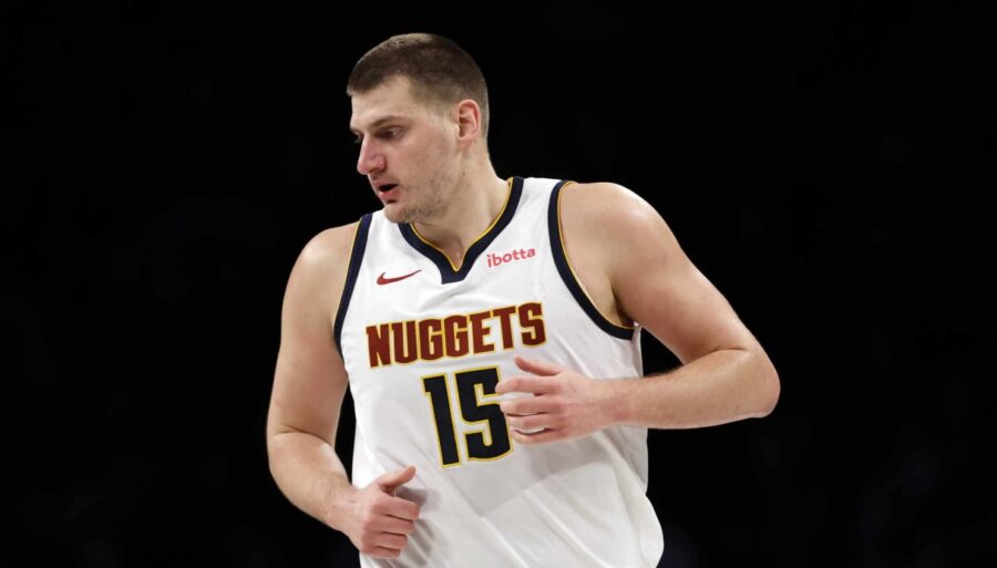 nba:-nikola-jokic-dominates,-minnesota-down.