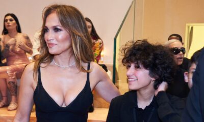 jennifer-lopez-&-her-child-emme-embrace-in-new-photo-from-broadway-outing