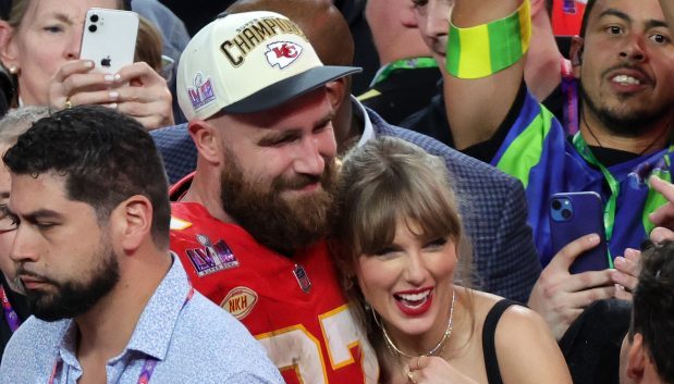 taylor-swift-&-travis-kelce-spotted-on-malibu-date-after-tropical-vacation