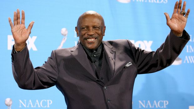 louis-gossett-jr.-dead-at-87:-‘an-officer-and-a-gentleman’-oscar-winner-dies