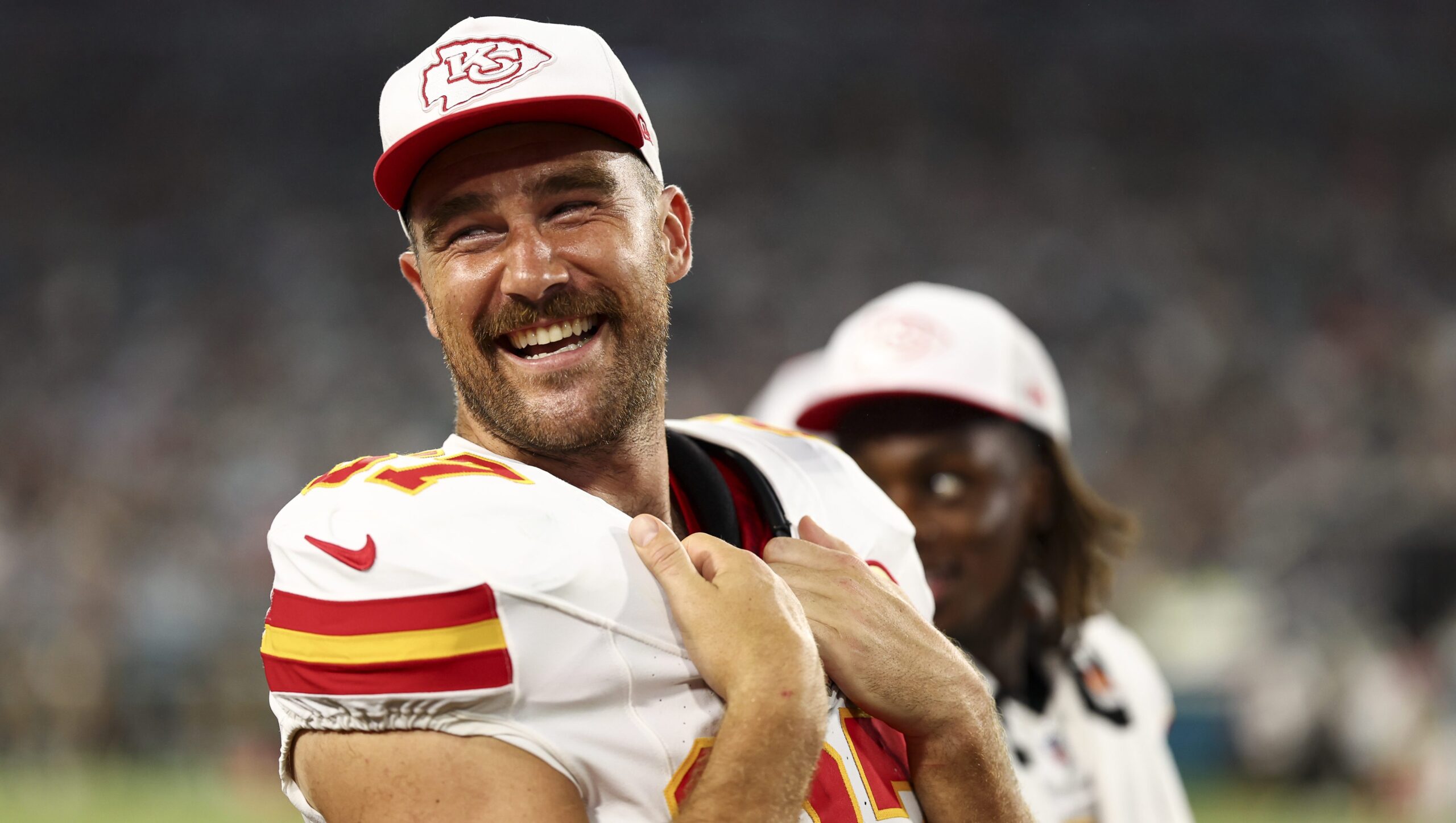 does-travis-kelce-appear-in-swift’s-‘i-can-do-it-with-a-broken-heart’-music-video?