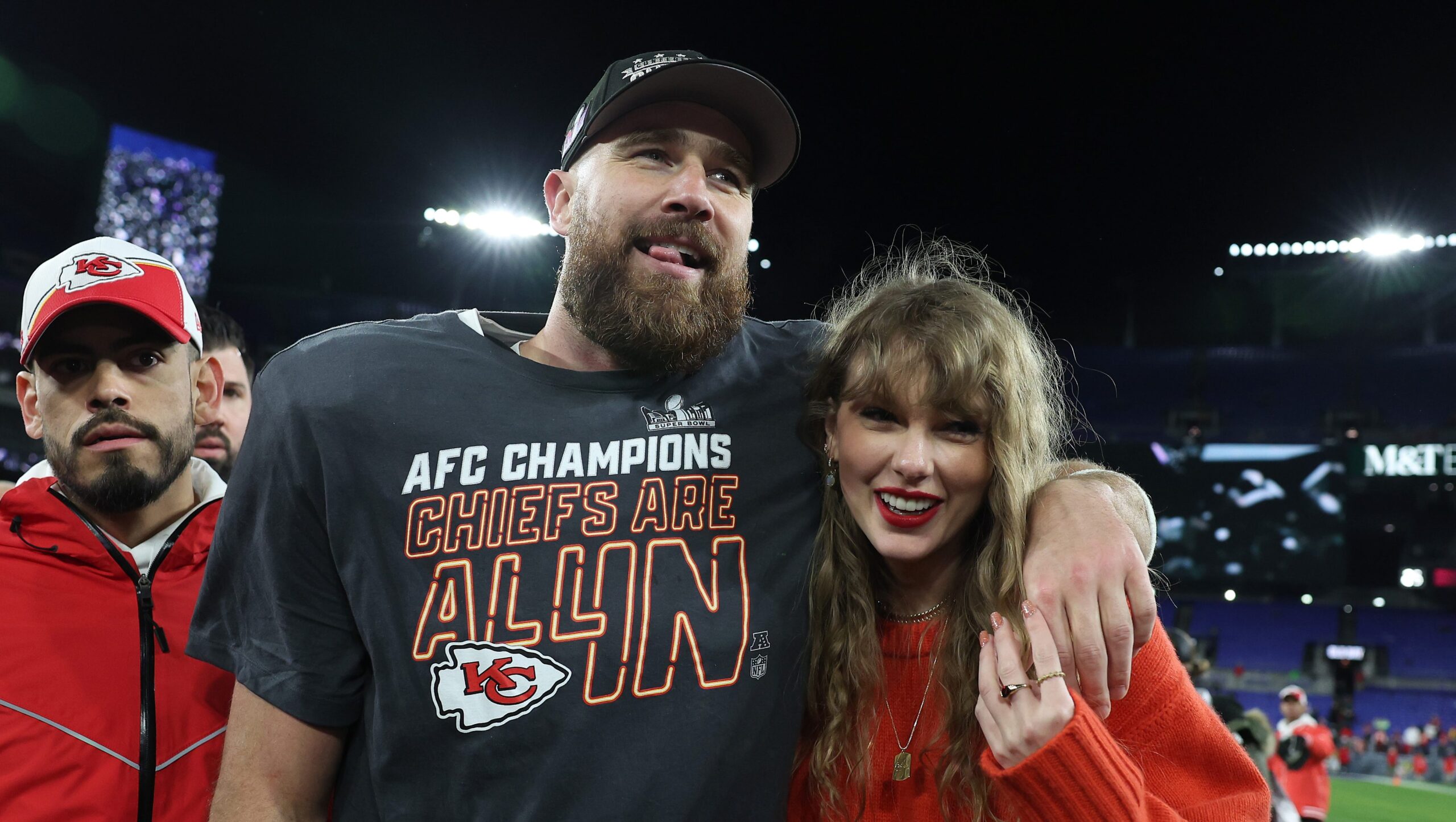 travis-kelce-reportedly-gifts-taylor-swift-more-than-50-boxes-of-roses