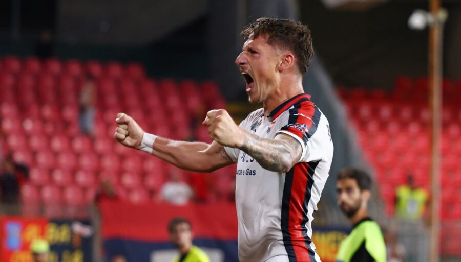 genoa-passes-in-monza-with-pinamonti