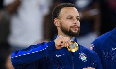 nba,-stephen-curry-extends-with-warriors