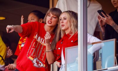 taylor-swift-&-brittany-mahomes-squash-rift-rumors,-share-hug-at-the-us-open