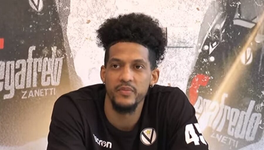 julian-gamble,-touching-farewell-to-virtus-bologna