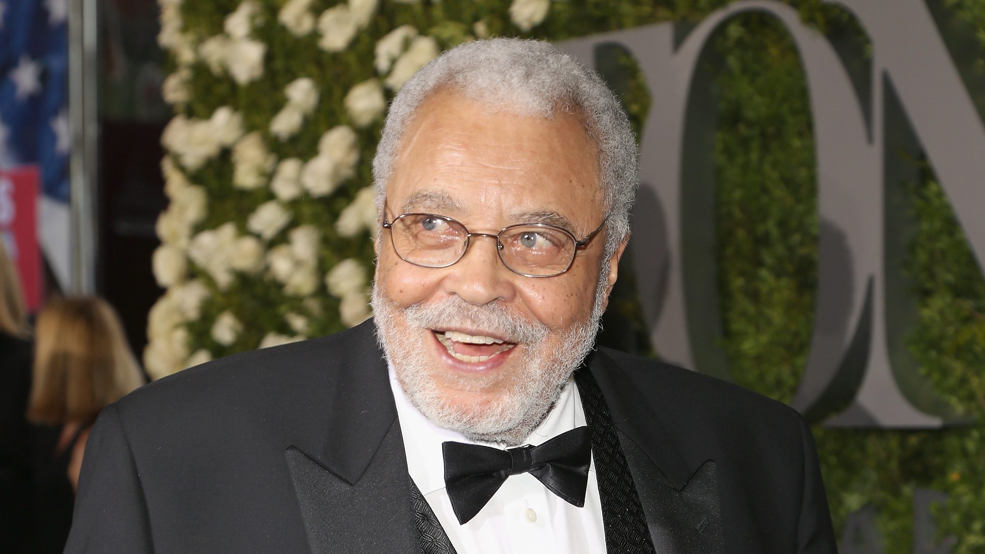 james-earl-jones-dead:-iconic-actor,-who-voice-darth-vader,-dies-at-93