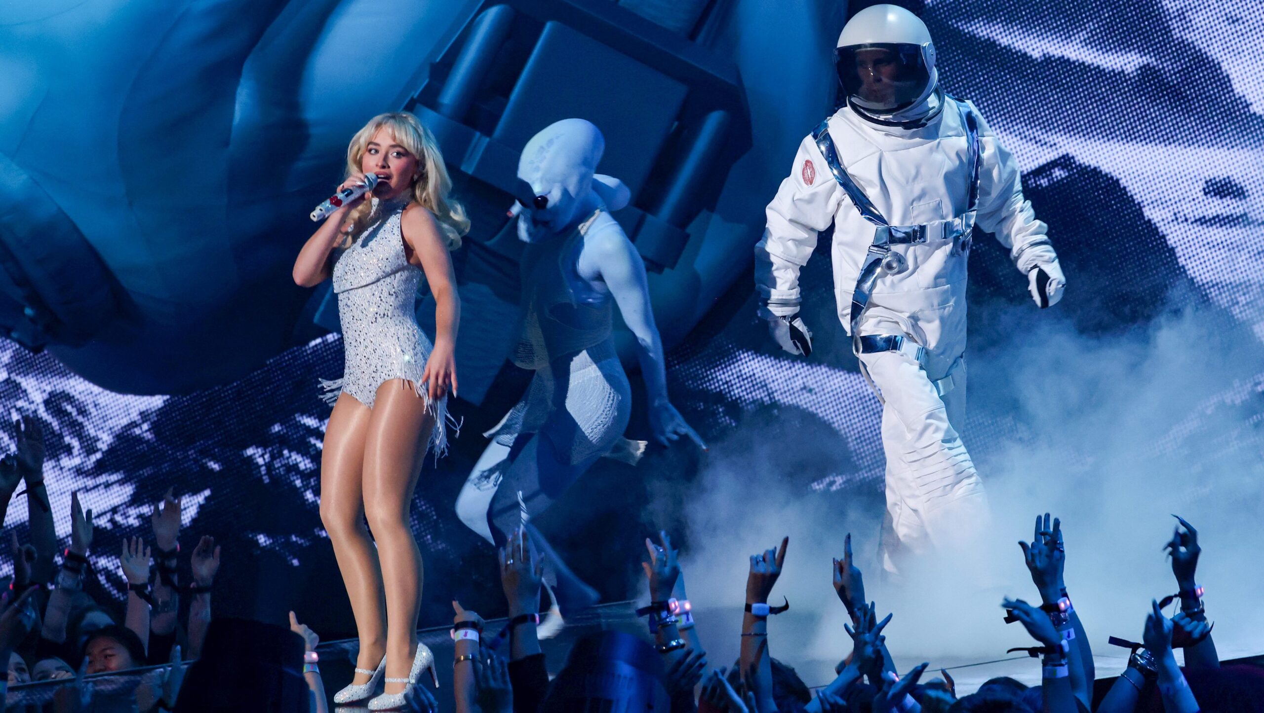 mtv-vmas-2024:-highlights-&-craziest-moments