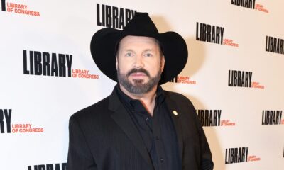 garth-brooks-lawsuit:-makeup-artist-accuses-singer-of-sexual-assault