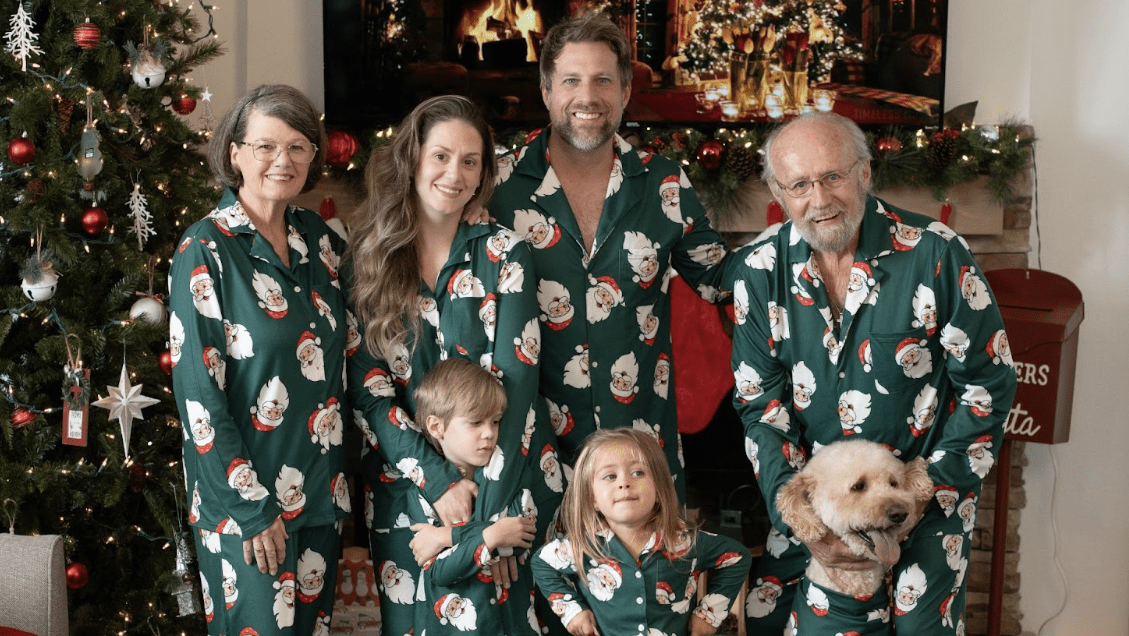 5-reasons-matching-family-pajamas-make-christmas-that-much-better-(and-how-patpat-can-help)