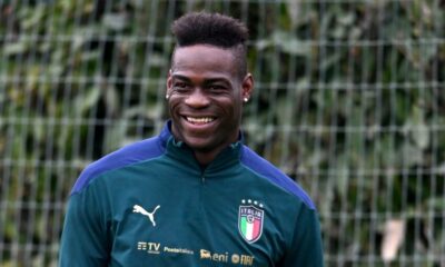 mario-balotelli,-the-trainer-gets-unbalanced