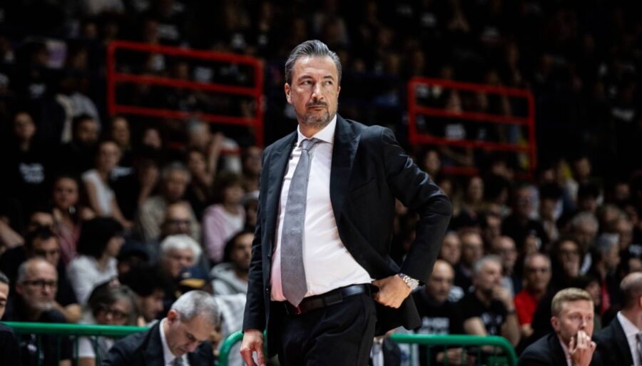 virtus-bologna-beaten-by-bayern,-luca-banchi-doesn’t-hide-disappointment