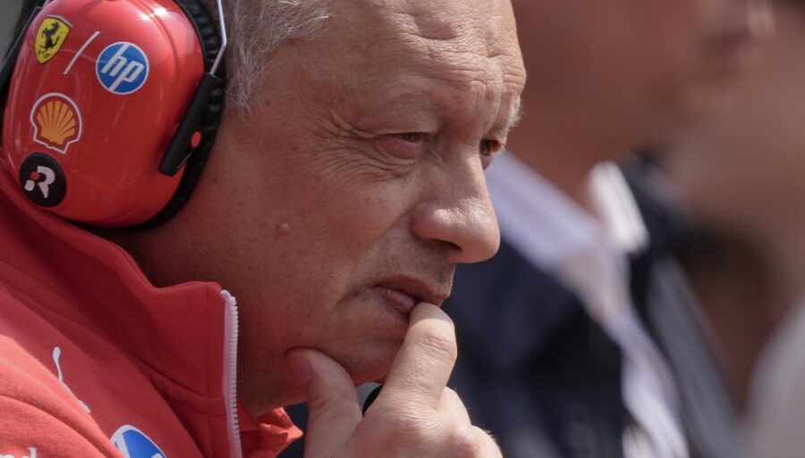 ferrari,-frederic-vasseur-focused-on-weather-forecast-at-interlagos