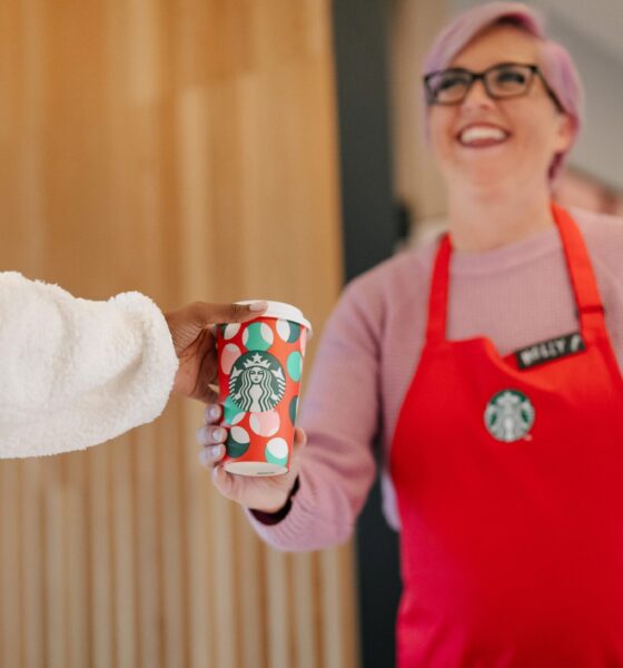 when-is-starbucks’-red-cup-day-2024?-how-to-claim-your-holiday-freebie