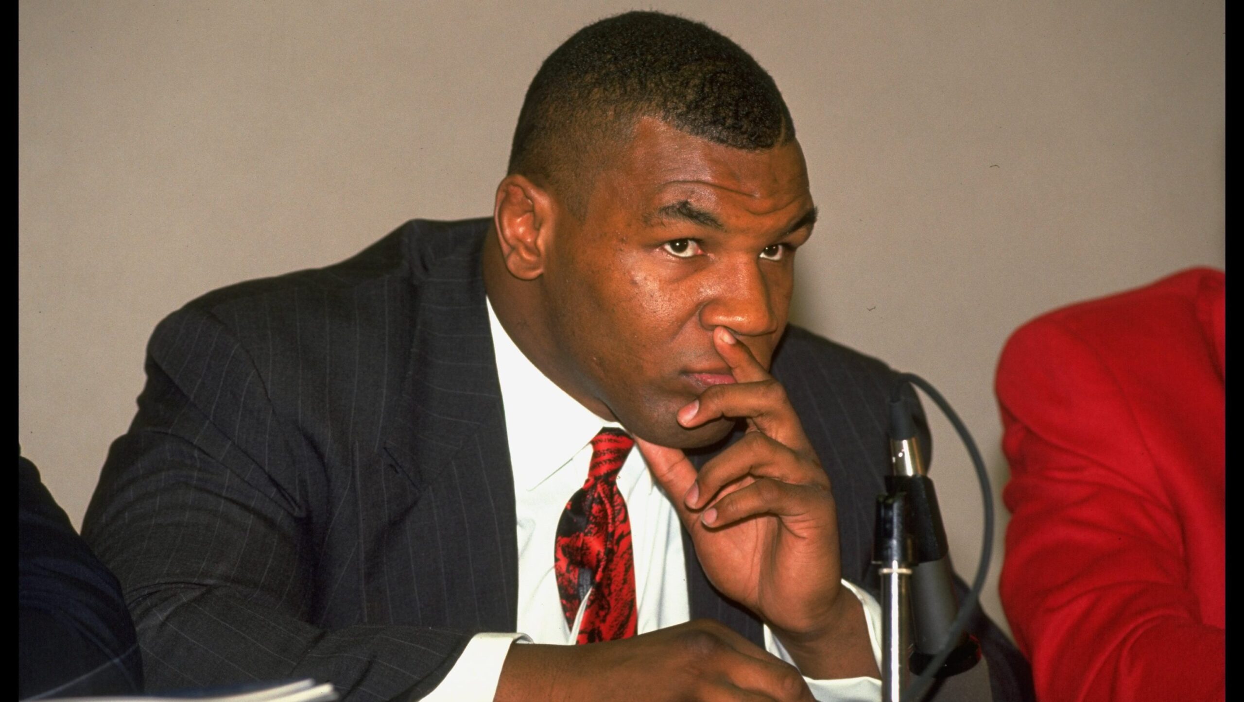 why-did-mike-tyson-go-to-jail?-a-look-at-the-boxing-legend’s-prison-time